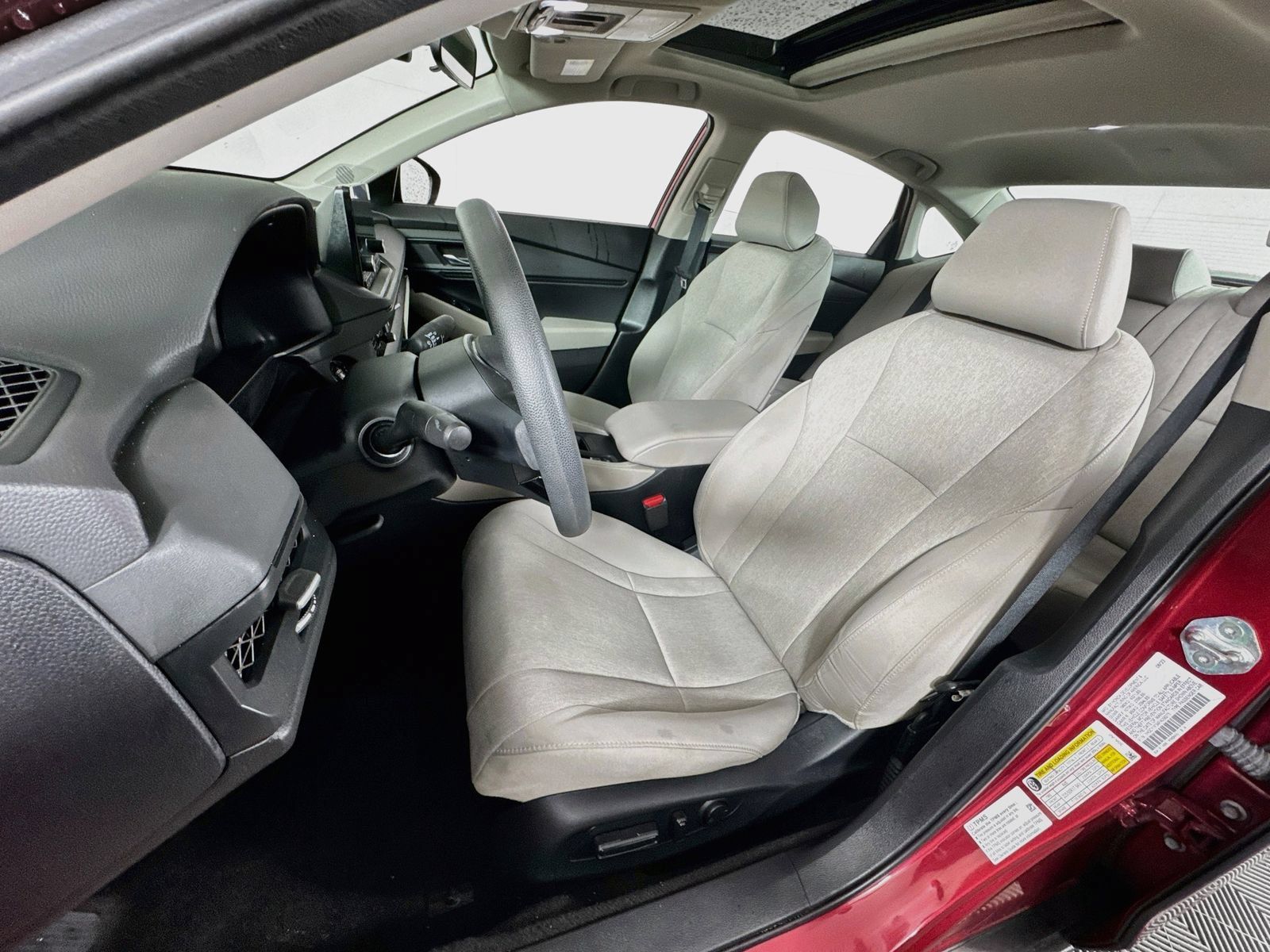 Certified 2023 Honda Accord EX image 11