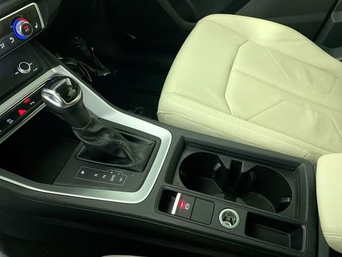 Used 2020 Audi Q3 2.0T Premium w/ Convenience Package image 18