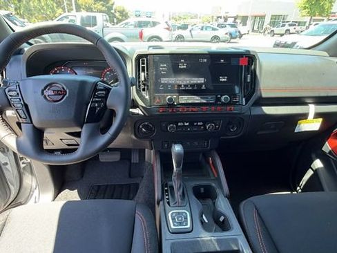 New 2026 Nissan Frontier PRO-4X w/ Tow Package AWD/4WD image 18