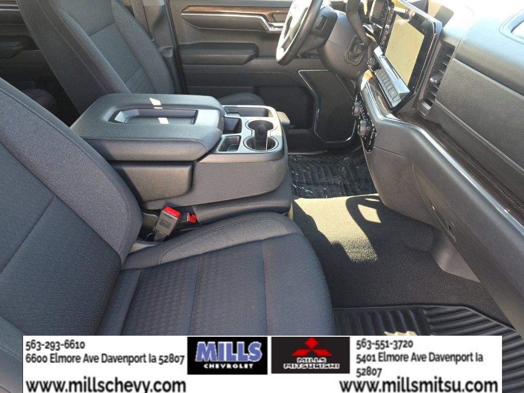 Used 2024 Chevrolet Silverado 1500 LT AWD/4WD image 23