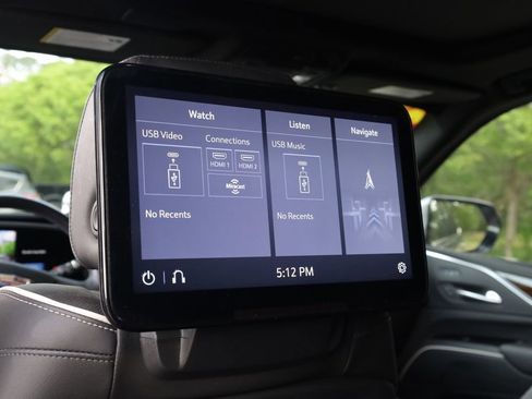 Used 2021 Cadillac Escalade Premium Luxury w/ LPO, Illumination Package image 14