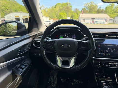 Used 2022 Chevrolet Bolt EUV Premier w/ Launch Edition FWD image 30