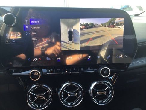 New 2025 Chevrolet Blazer EV LT image 11