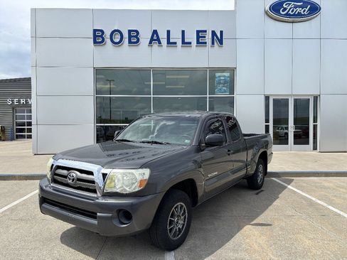 Used 2010 Toyota Tacoma 2WD Access Cab image 1