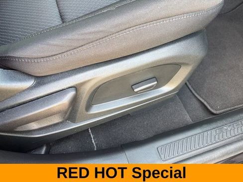 Used 2023 Ford Explorer XLT image 42