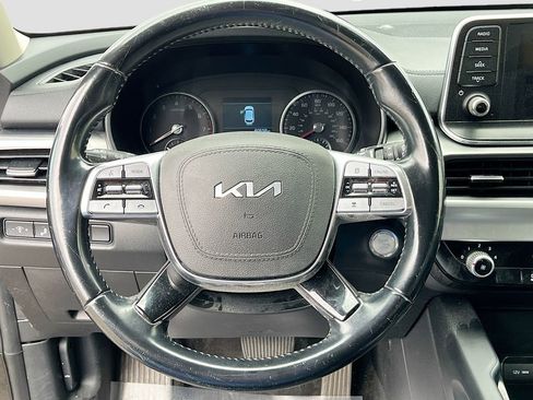 Used 2021 Kia Telluride LX AWD/4WD image 11
