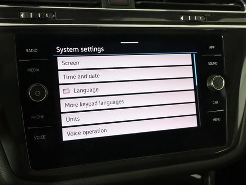 Used 2023 Volkswagen Tiguan SE R-Line FWD image 29