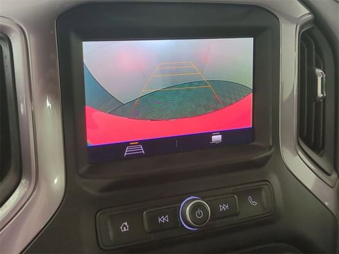 Used 2021 Chevrolet Silverado 1500 Custom image 13