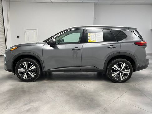 Used 2026 Nissan Rogue SL AWD/4WD image 5