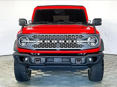 Used 2023 Ford Bronco Badlands AWD/4WD image 3