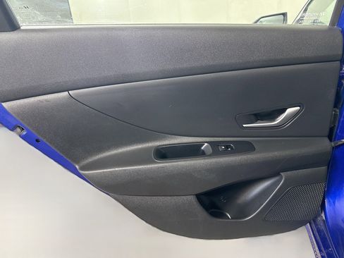 Used 2024 Hyundai Elantra SE image 25