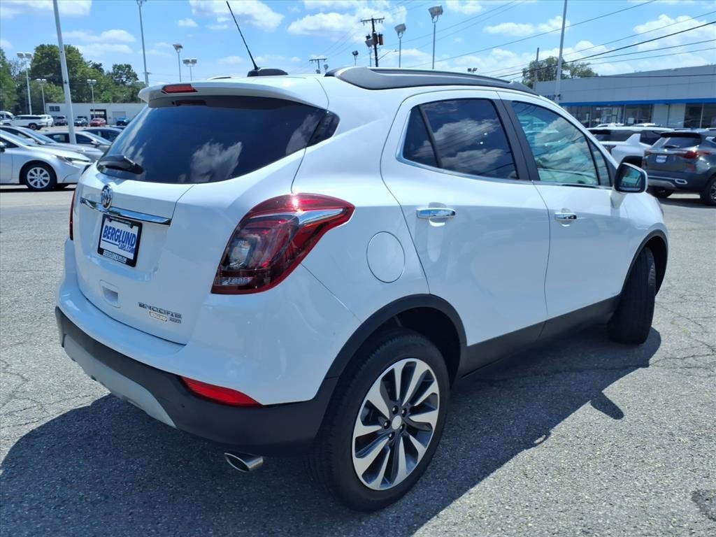 Used 2022 Buick Encore Preferred w/ Safety Package AWD/4WD image 4