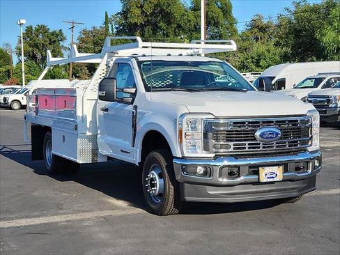 New 2023 Ford F350 XL w/ XL Chrome Package image 7