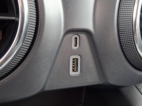 Used 2019 Chevrolet Blazer LT image 23