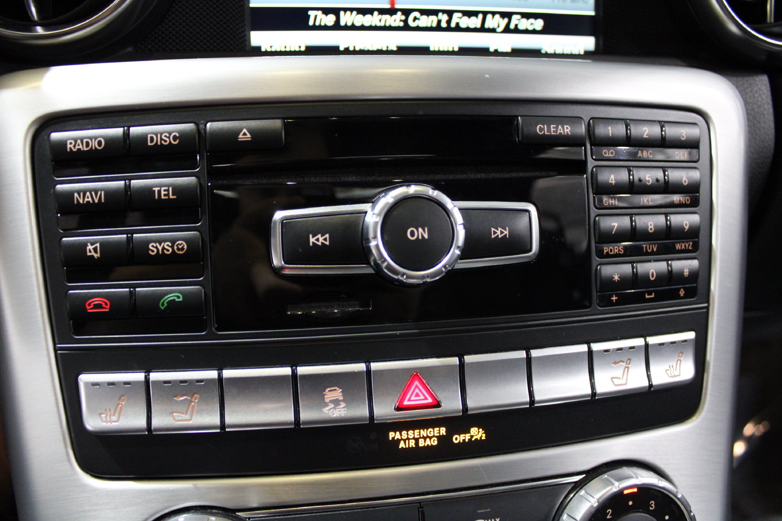 Used 2015 Mercedes-Benz SLK 250 image 32