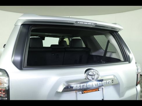 Used 2023 Toyota 4Runner Limited AWD/4WD image 19