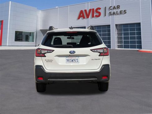 Used 2025 Subaru Outback Premium image 7