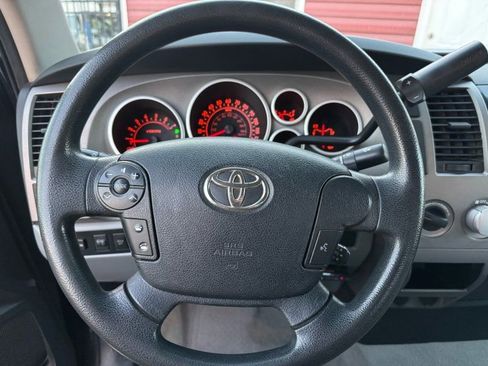 Used 2011 Toyota Tundra 4x4 Double Cab w/ SR5 Pkg image 19