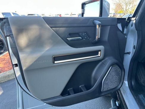 New 2025 GMC Hummer EV 2X w/ Extreme Off-Road Package image 22