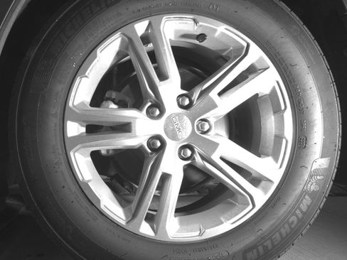 Used 2024 GMC Terrain SLE FWD image 14