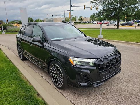 New 2026 Audi SQ7 Prestige AWD/4WD image 28