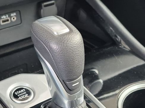 Used 2024 Nissan Altima 2.5 SV FWD image 26