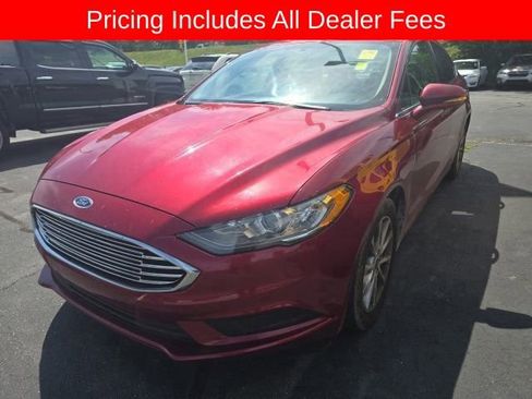 Used 2017 Ford Fusion SE w/ Fusion SE Technology Package FWD image 8