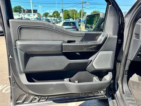 Used 2022 Ford F150 Lariat w/ Equipment Group 502A High AWD/4WD image 25