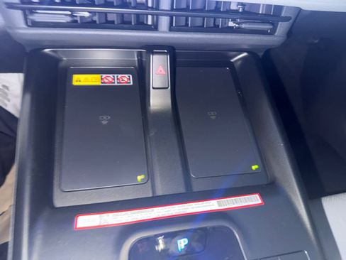 New 2026 Subaru Solterra AWD/4WD image 19