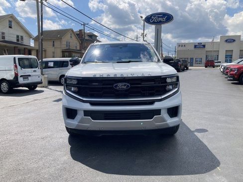 Certified 2025 Ford Expedition Max Platinum AWD/4WD image 2