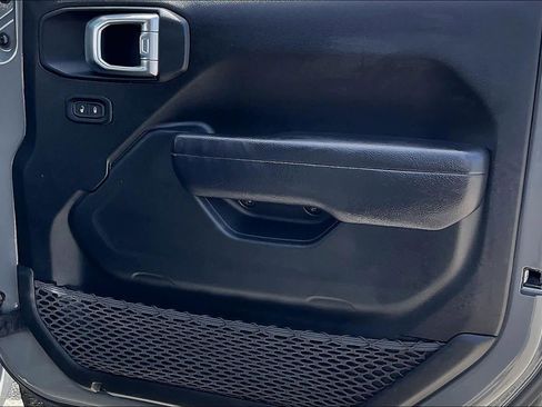 Used 2023 Jeep Gladiator Sport image 21