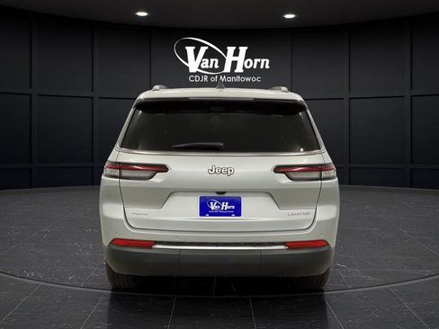 New 2025 Jeep Grand Cherokee L Limited w/ Trailer Tow Package image 14