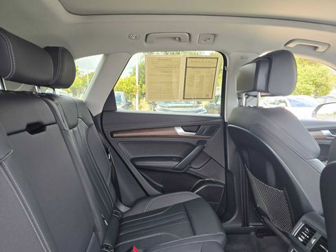 Certified 2025 Audi Q5 2.0T Premium Plus w/ Premium Plus Package image 12