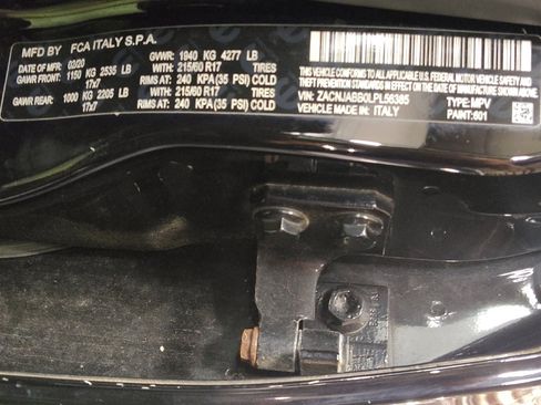Used 2020 Jeep Renegade Latitude w/ Safety & Security Group II FWD image 33