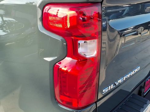 Used 2026 Chevrolet Silverado 1500 LT w/ Texas Edition Plus RWD image 12