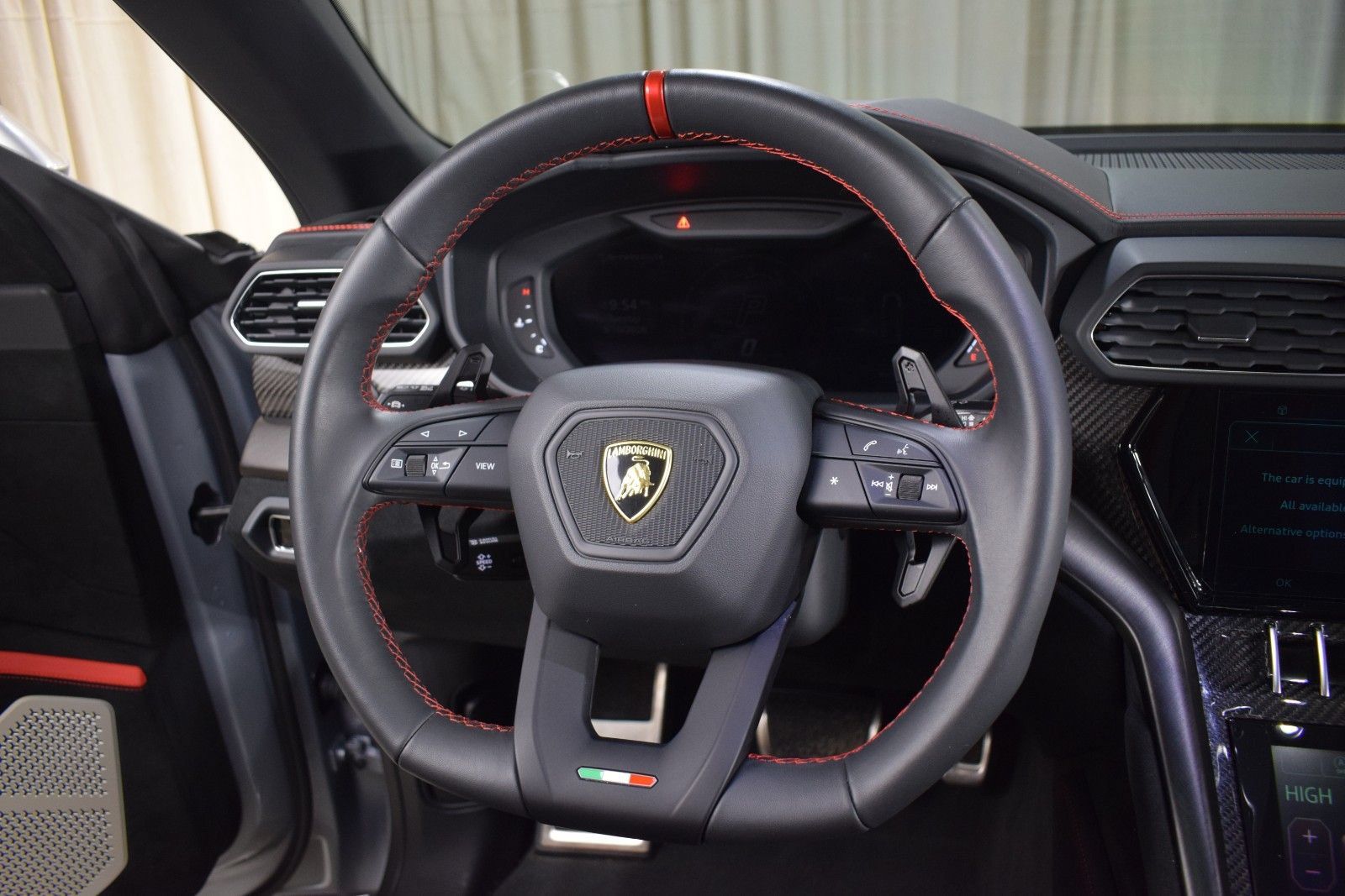 Used 2024 Lamborghini Urus Performante AWD/4WD image 26