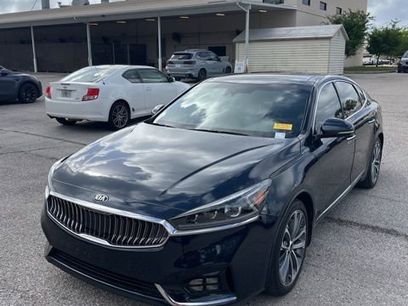 Used 2019 Kia Cadenza Technology
