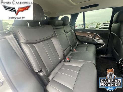 Used 2025 Land Rover Range Rover SE image 28