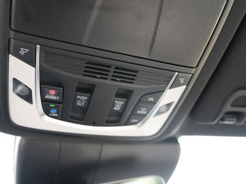Certified 2025 Acura RDX SH-AWD image 27