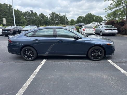 Certified 2025 Honda Accord SE image 2