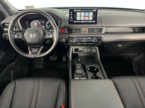 Used 2024 Honda Pilot TrailSport image 12
