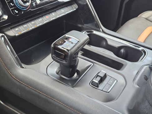 Used 2025 GMC Sierra 1500 AT4 AWD/4WD image 20