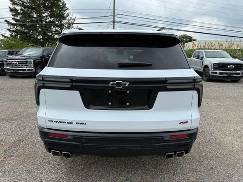Used 2026 Chevrolet Traverse RS w/ LPO, Floor Liner Package AWD/4WD image 4