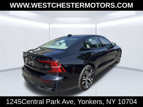 Used 2024 Volvo S60 B5 Plus FWD image 5