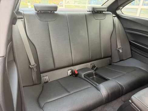 Used 2017 BMW 230i Coupe w/ Driving Assistance Package RWD image 18