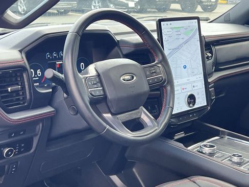 Used 2023 Ford Expedition Limited image 15