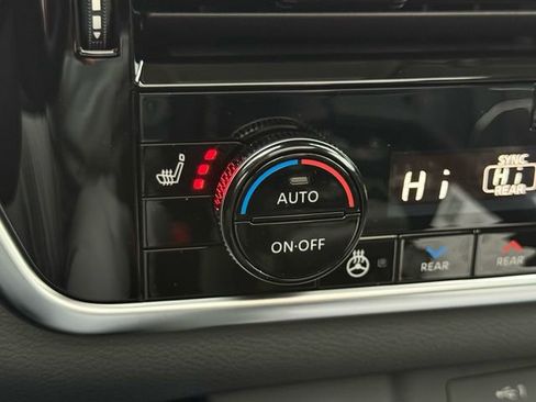 New 2026 Nissan Rogue Platinum w/ Platinum Premium Package AWD/4WD image 19