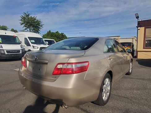 Used 2009 Toyota Camry XLE image 7