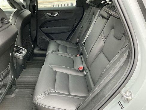 New 2026 Volvo XC60 B5 Ultra w/ Climate Package AWD/4WD image 13