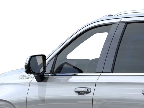 New 2026 Chevrolet Suburban High Country image 12